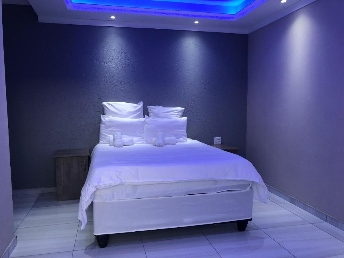The Nest Overnight And Accommodation Usakos Экстерьер фото